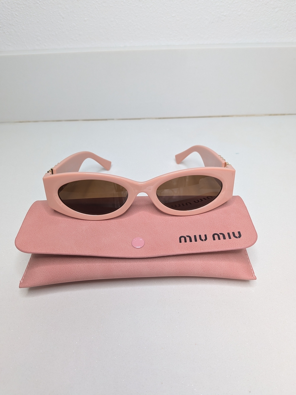 Miu Miu Oval Sunglasses Pink Gold Logo Brown Lenses - Picture 2 of 11
